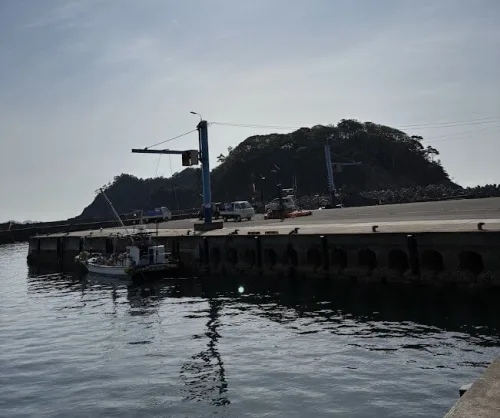 港内クレーン