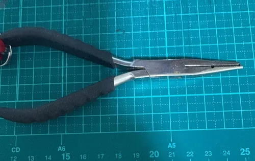 プライヤー